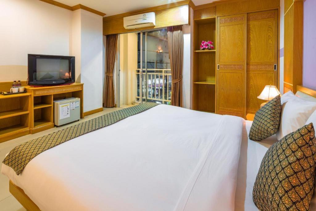 Azure Phuket Hotel Patong Eksteriør bilde