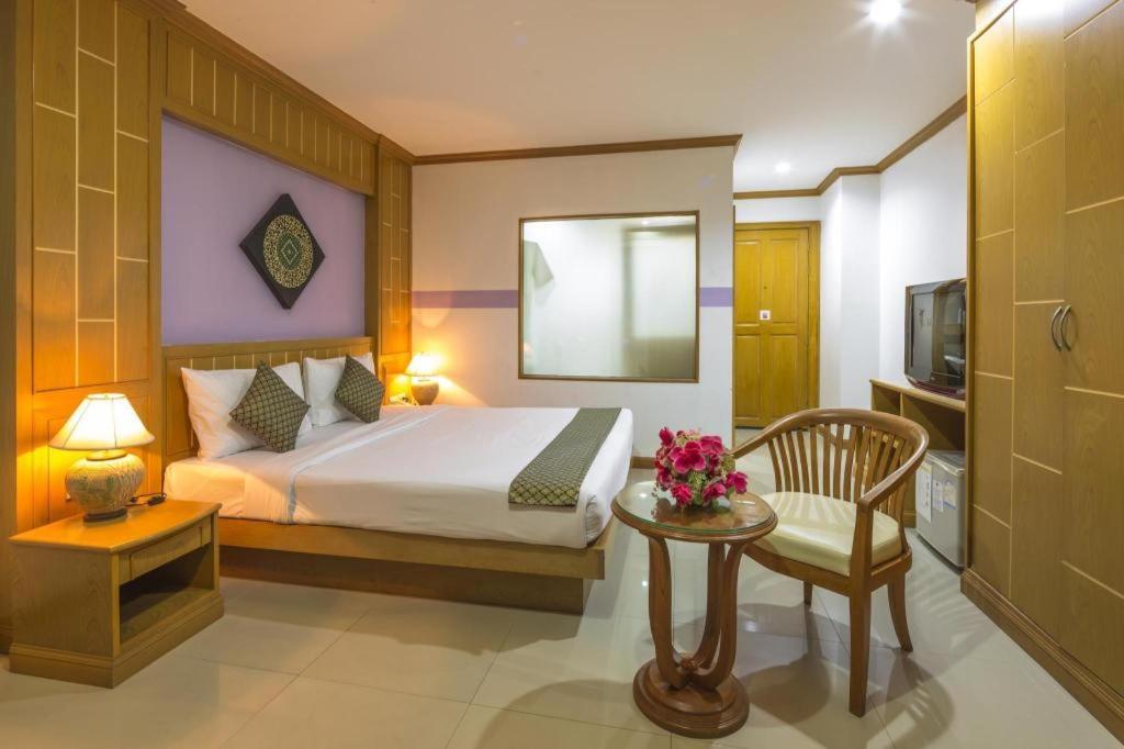 Azure Phuket Hotel Patong Eksteriør bilde